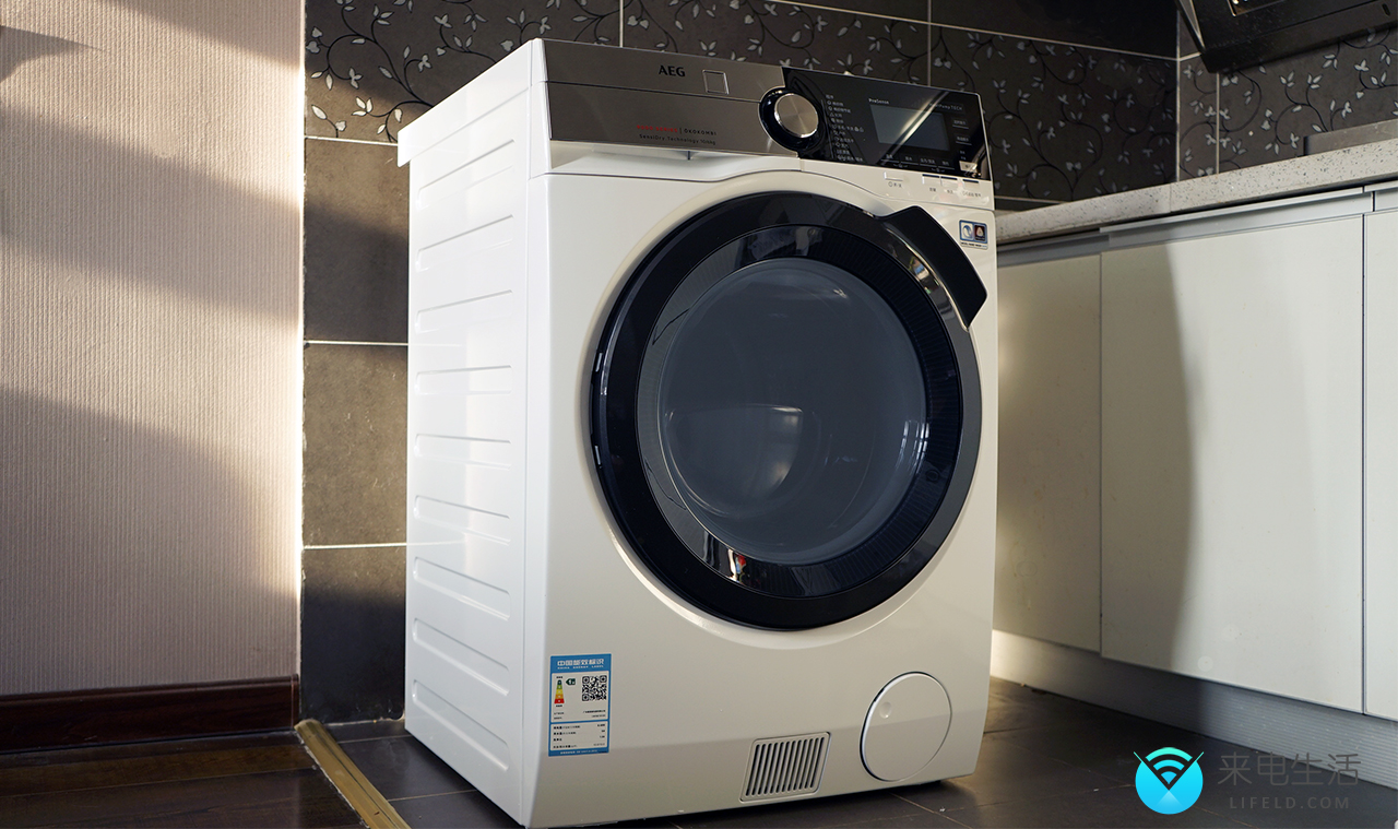 打造大师级生活质感 AEG 9000系列热泵洗干一体机评测